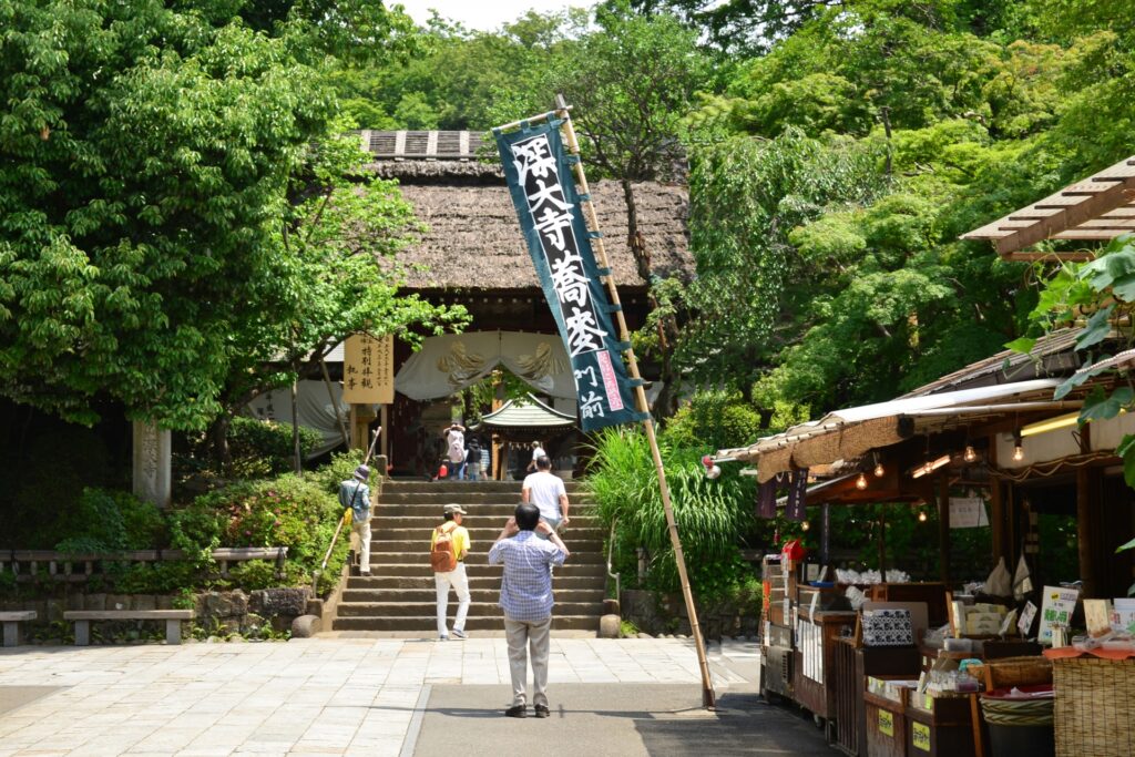 深大寺山門