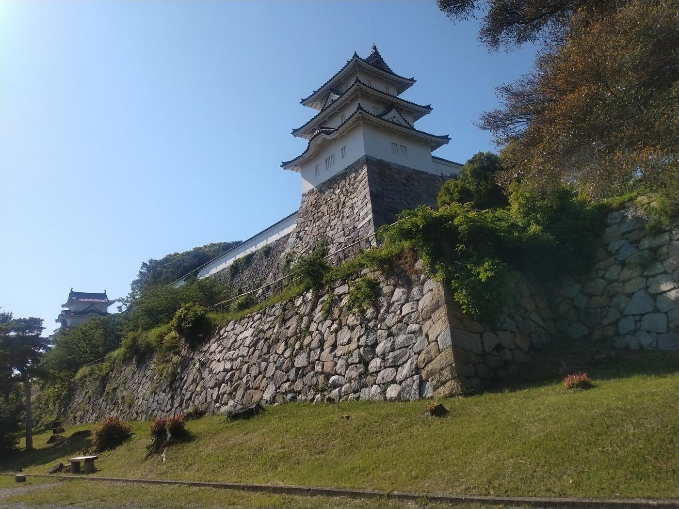 史跡明石城跡の碑