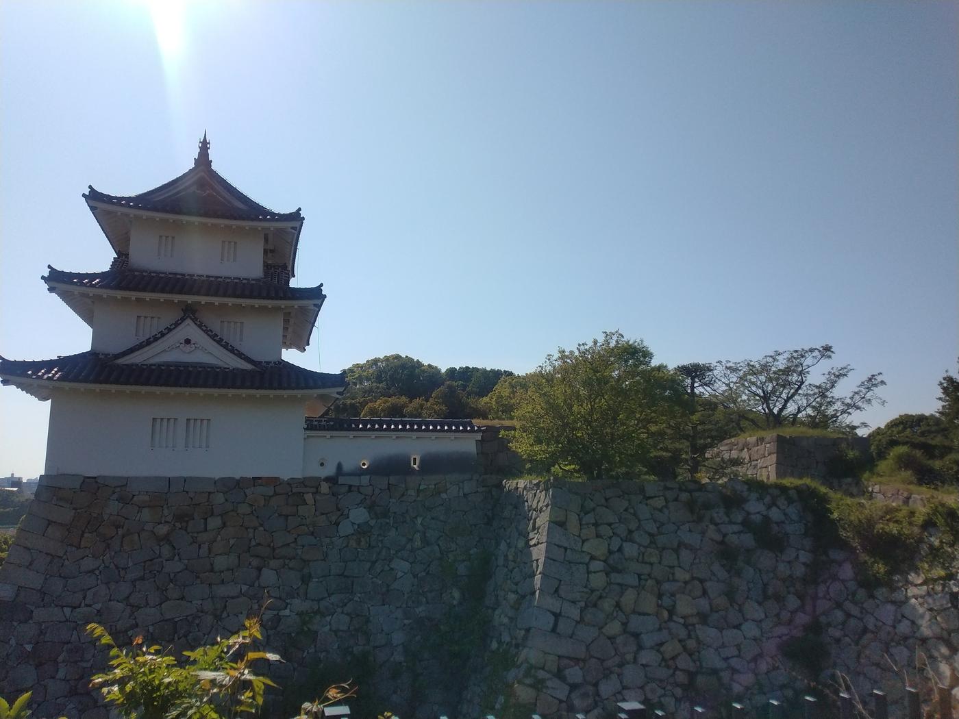 明石城の巽櫓と市街地の眺め