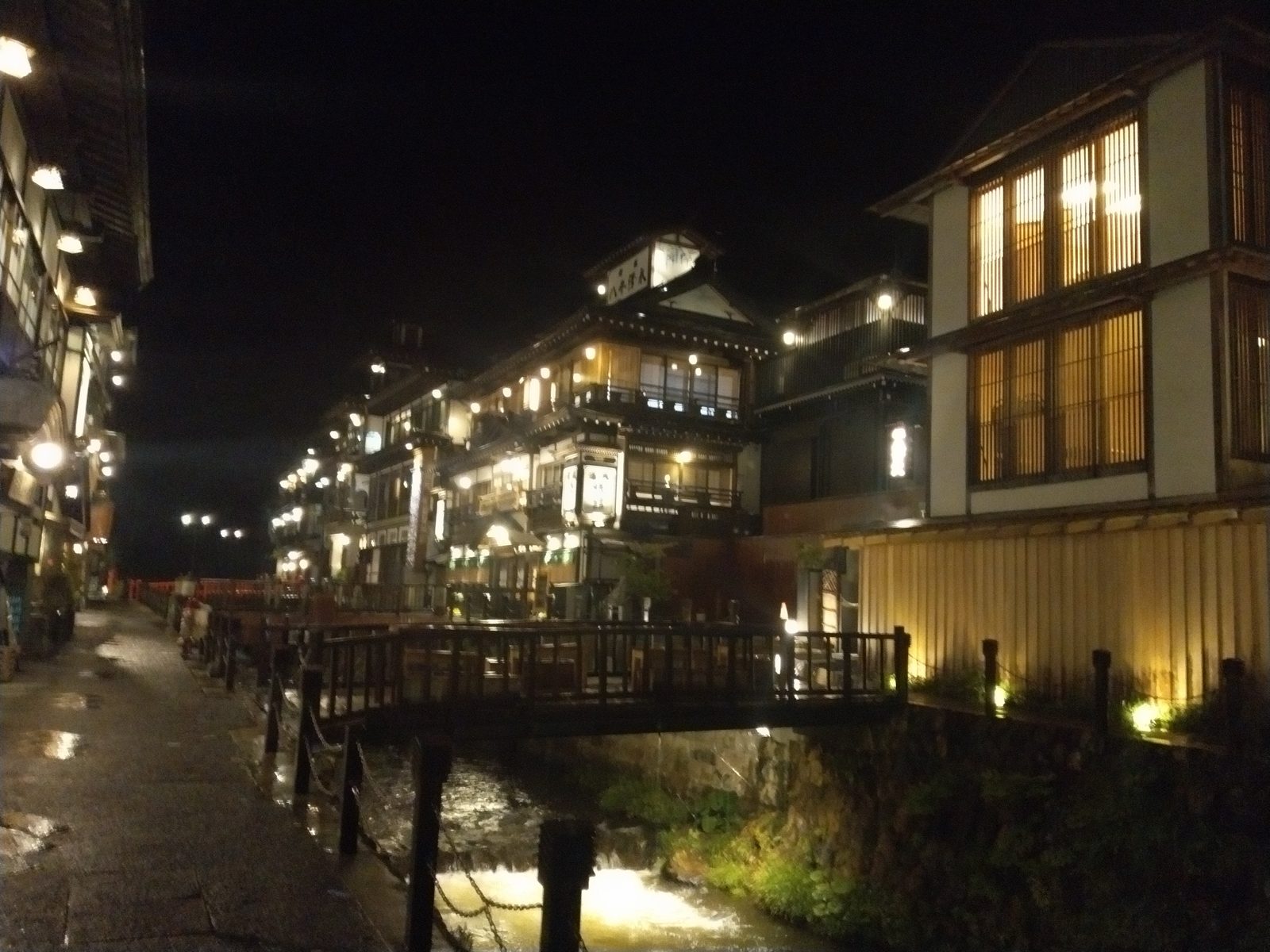 銀山温泉の夜景