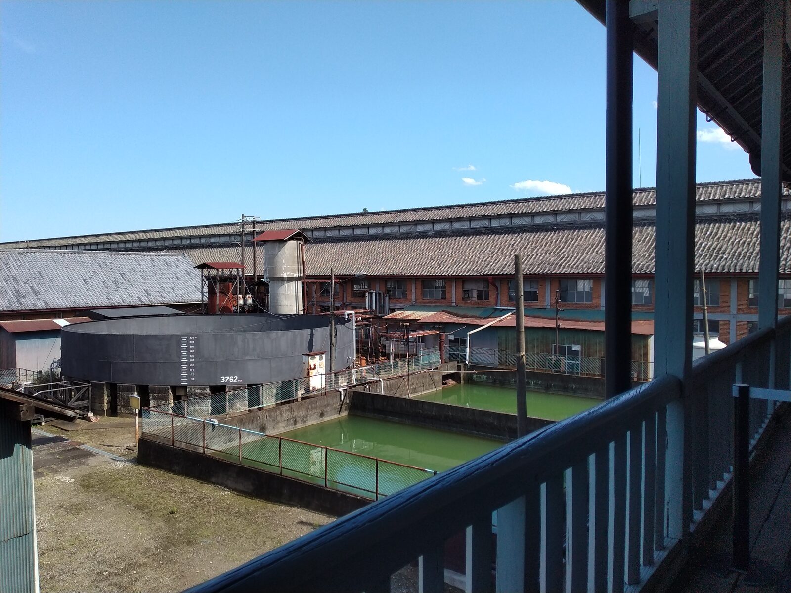 貯水槽と繰糸所