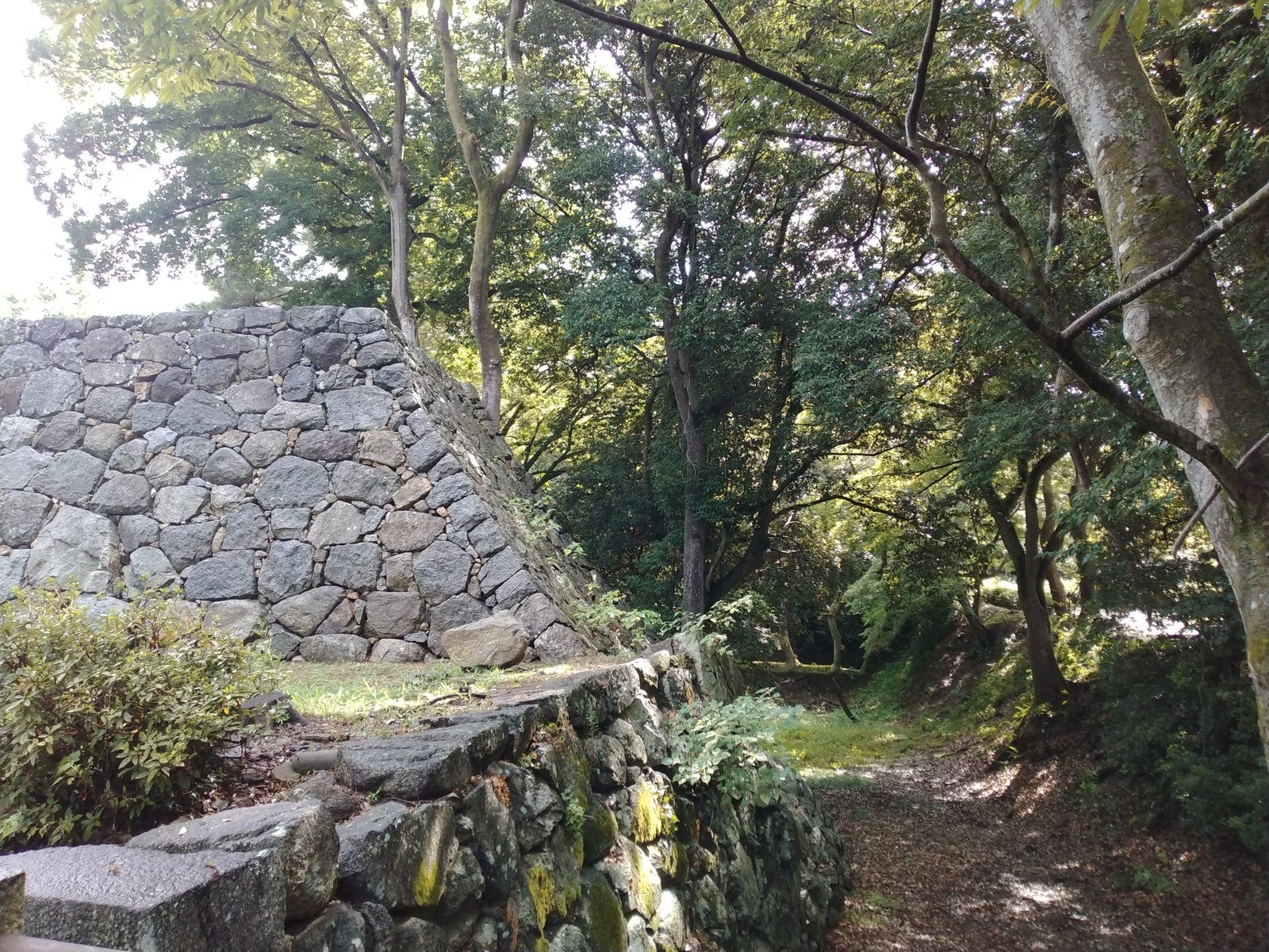 吉田城の石垣