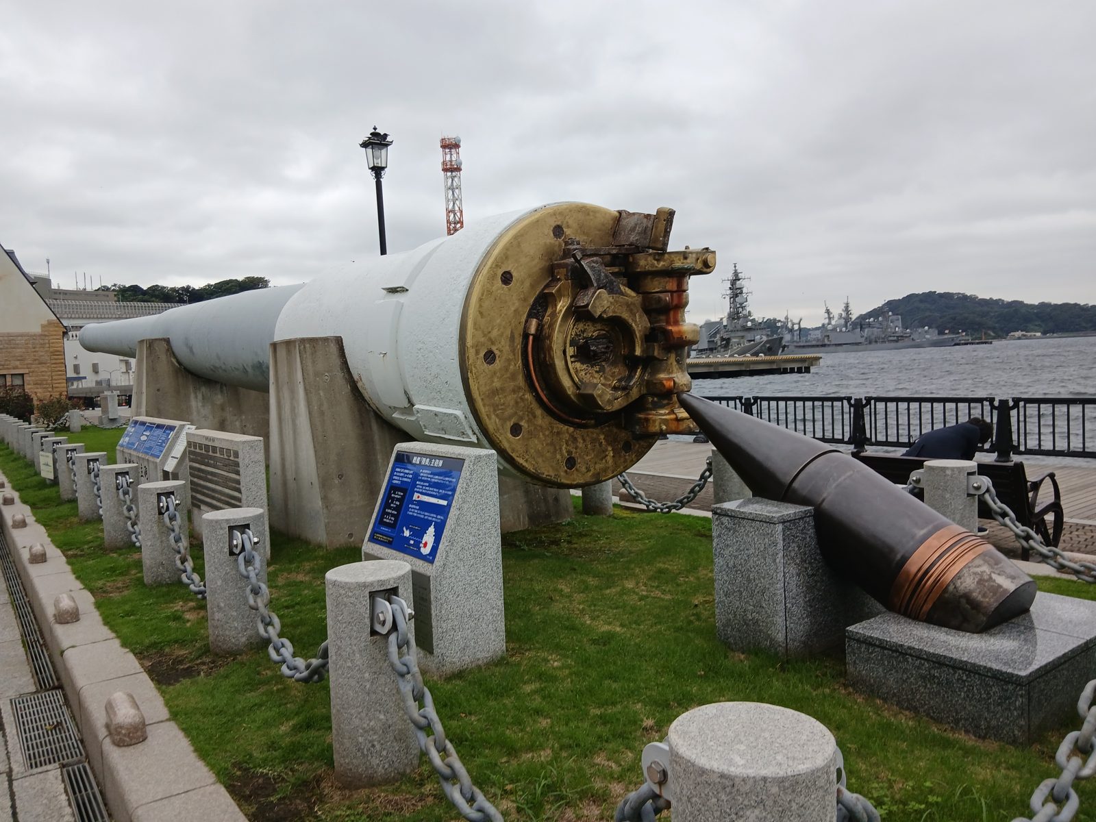 ヴェルニー公園の戦艦陸奥の主砲